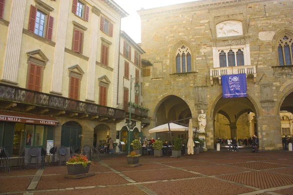 Italia Bergamo Noviembre 2018 Palazzo Della Ragione Piazza Vecchia Bérgamo — Foto de Stock