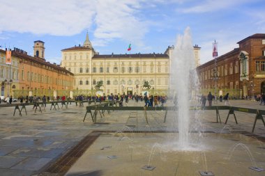 İtalya, Turin - 2 Kasım 2018: Torino Palazzo Reale (Kraliyet Sarayı)