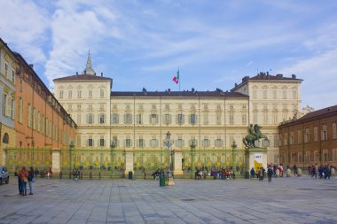 İtalya, Turin - 2 Kasım 2018: Torino Palazzo Reale (Kraliyet Sarayı)