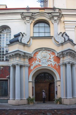 Vilnius, Litvanya - 30 Aralık 2017: Vilnius, Litvanya Kutsal Ruh'un kilise parçası