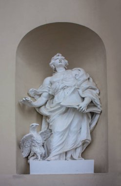 Vilnius, Litvanya - 30 Aralık 2017: St Stanislaus Katedrali Vilnius, Litvanya heykel