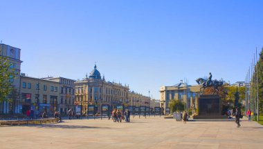 Lublin, Polonya - 15 Ekim 2018: Mareşal Jozef Pilsudski Litvanya dili Meydanı, Lublin atlı anıt