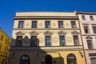 Lublin, Polonya - 15 Ekim 2018: Lublin Eski kentte binanın cephe