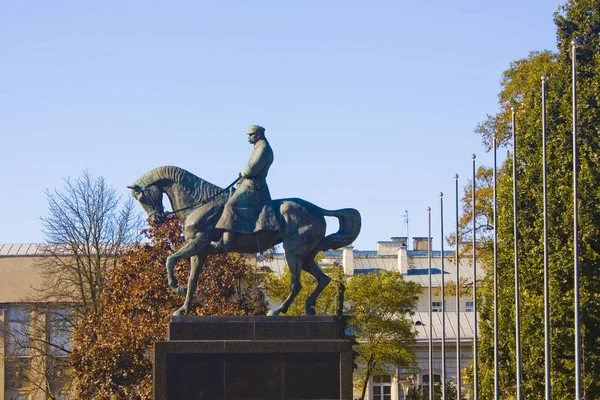 Люблін Польща Жовтня 2018 Пам Ятник Маршал Юзеф Пілсудського Коні — стокове фото