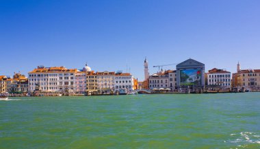 Venice, İtalya - 13 Ekim 2017: Panorama Lagoon güneşli gün tarihi bir Venedik