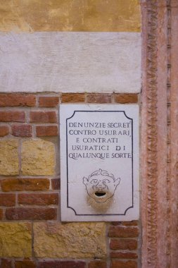 Verona, İtalya - 21 Haziran 2018: Parça, Palazzo della Ragione (Adalet Sarayı), Verona