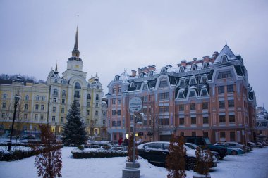 Kiev, Ukrayna - 6 Ocak 2019: Kış eski kasaba Kiev mimari Vozdvizhenka bölge
