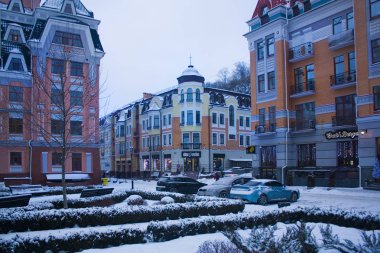Kiev, Ukrayna - 6 Ocak 2019: Kış eski kasaba Kiev mimari Vozdvizhenka bölge