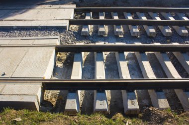 Rayların düz yenileme