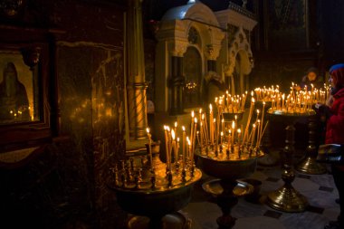Kiev, Ukrayna - 17 Şubat 2019: Kiev katedralde St. Vladimir'ın iç mumlar