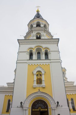 Jitomir, Ukrayna - 24 Şubat 2019: Çan kulesi kutsal başkalaşım katedralde Jitomir