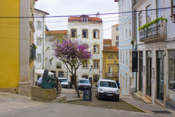 Coimbra Portugal Março 2019 Rua Pitoresca Com Casas Antigas Cidade — Fotografia de Stock