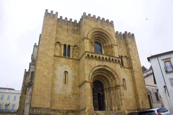 コインブラの旧町で ヴェーリャ コインブラ ポルトガル 2019 旧大聖堂 — ストック写真
