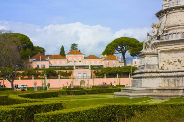 Lisbon, Portekiz - 1 Mart 2019: Görünümü ve Belem Palace (Ulusal Sarayı Belem,) eski resmi konutu Portekiz hükümdarları şimdi Portekiz Cumhuriyeti devlet başkanları.