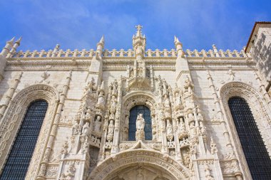 Lisbon, Portekiz - 1 Mart 2019: Jeronimos Monastery parçası veya Hieronymites Manastırı (Order of Saint Jerome eski manastır) Lizbon