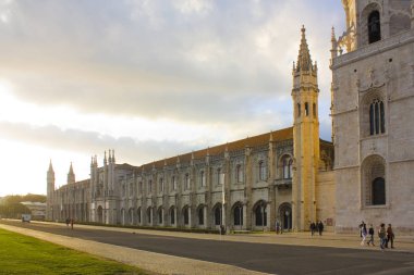Lisbon, Portekiz - 1 Mart 2019: Jeronimos Monastery veya Hieronymites Manastırı (Order of Saint Jerome eski manastır) Lizbon