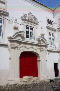Lisbon, Portekiz - 1 Mart 2019: Porta Dom Fradique eski şehir Lizbon