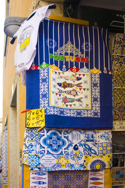 Lisboa Portugal Marzo 2019 Souvenirs Textiles Tradicionales Portugueses Con Barcelos — Foto de Stock