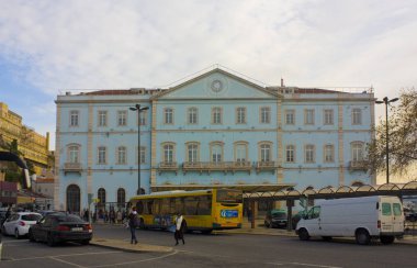 Lisbon, Portekiz - 1 Mart 2019: Santa Apolonia tren istasyonu Lizbon