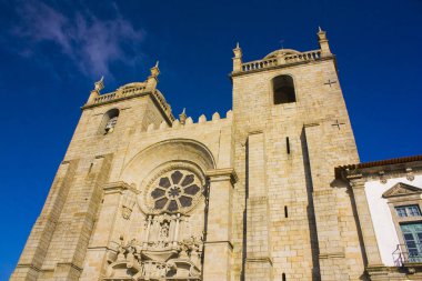 Porto, Portekiz - 3 Mart 2019: Porto Katedrali (Se do Porto)