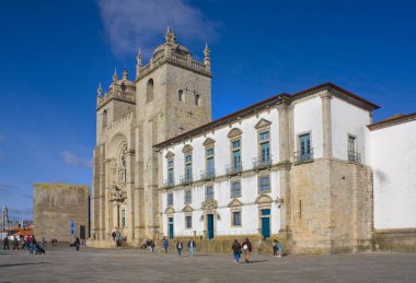 Porto, Portekiz - 3 Mart 2019: Porto Katedrali (Se do Porto)