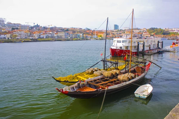 Porto Portugal Maart 2019 Oude Traditionele Oude Boten Met Wijn — Stockfoto