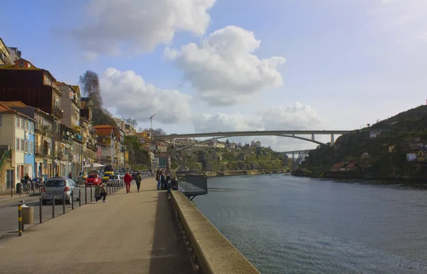 Porto Portugal Maart 2019 Douro Rivier Kleurrijke Gevels Van Oude — Stockfoto