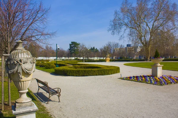 Bratislava Slovacchia Aprile 2019 Parco Grassalkovich Stile Francese Grassalkovichova Zahrada — Foto Stock