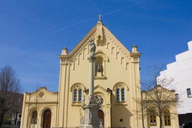 Bratislava, Slovakya - 1 Nisan 2019: Bratislava'daki Aziz Stephen Kilisesi