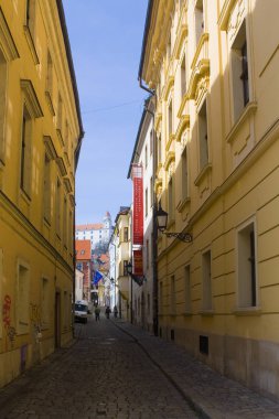 Bratislava, Slovakya-1 Nisan 2019: Bratislava Eski Kent Sokağı