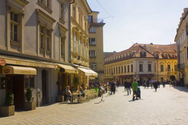 Bratislava, Slovakya-1 Nisan 2019: Bratislava Eski Kent Sokağı