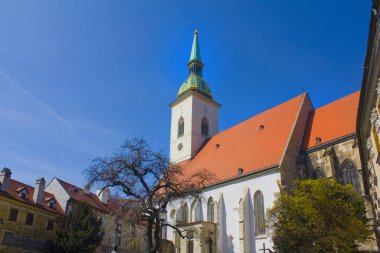 Bratislava, Slovakya-1 Nisan 2019: Bratislava St Martin Katedrali
