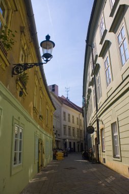 Bratislava, Slovakya-1 Nisan 2019: Bratislava Eski Kent Sokağı