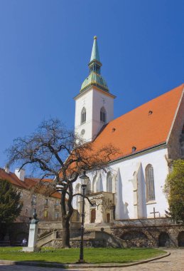 Bratislava, Slovakya-1 Nisan 2019: Bratislava St Martin Katedrali