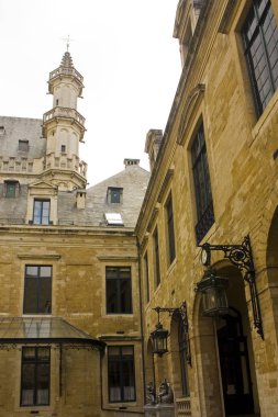 Belçika, Brüksel - 1 Mayıs 2019: Brüksel'deki Büyük Yer'deki Belediye Binası avlusu