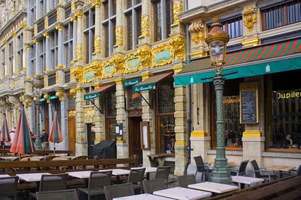 Bélgica Bruxelas Maio 2019 Café Rua Perto Guildhalls Grand Place — Fotografia de Stock