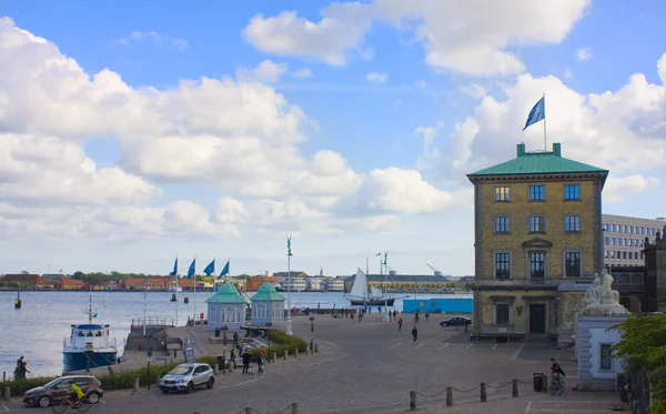 哥本哈根 2019年5月25日 达勒普港务局大楼与哥本哈根的两个皇家展馆 — 图库照片