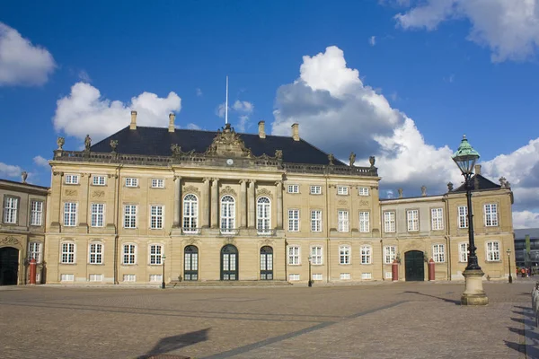 Palacio Amalienborg Copenhague Dinamarca — Foto de Stock