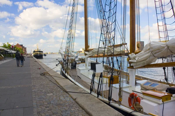Copenhagen Denmark May 2019 Yacht Calm Water Harbour Openhagen — Stock Photo, Image