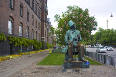 Kopenhag, Danimarka-25 Mayıs 2019: Kopenhag Hans Christian Andersen Anıtı