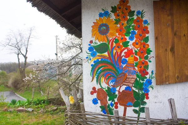 Subotiv Ukraine April 2019 Rumah Ukraina Dengan Lukisan Dinding Tradisional — Stok Foto
