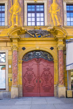 Wroclaw, Polonya - 18 Haziran 2019: Tarihi Rönesans Tenement Evi Wroclaw Pazar Meydanı'nda Yedi Seçmen 