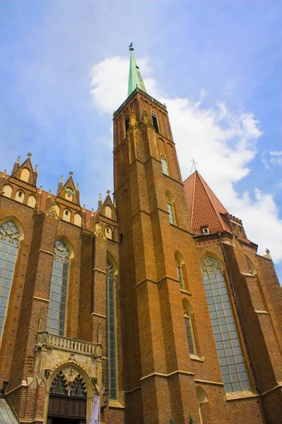 弗罗茨瓦夫 2019年6月18日 弗罗茨瓦夫奥斯特罗 图姆斯基的圣十字教堂 — 图库照片