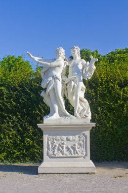 Viyana, Avusturya - 30 Haziran 2019: Viyana Belvedere Parkı'nda Heykel