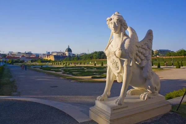 Wien Österrike Juni 2019 Beskåda Belvedere Parkerar Med Sphinx Staty — Stockfoto