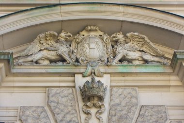 Viyana, Avusturya - 30 Haziran 2019: Hofburg'un silah yulafı - Viyana'da müzeleri olan barok saray kompleksi