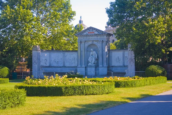 Vienna Austria Giugno 2019 Monumento Dello Scrittore Franz Grillparzer Nel — Foto Stock