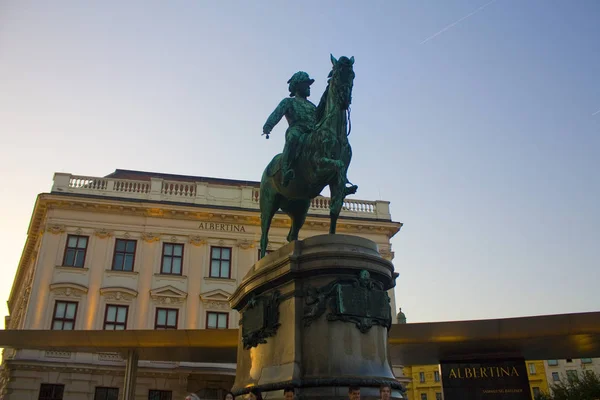 Viyana Avusturya Haziran 2019 Viyana Daki Albertina Müzesi Yakınlarındaki Arşidük — Stok fotoğraf