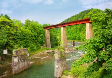 Yaremche, Ukrayna Prut Nehri Demiryolu Köprüsü