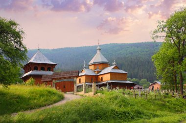 Yaremche, Ukrayna varsayım Kilisesi